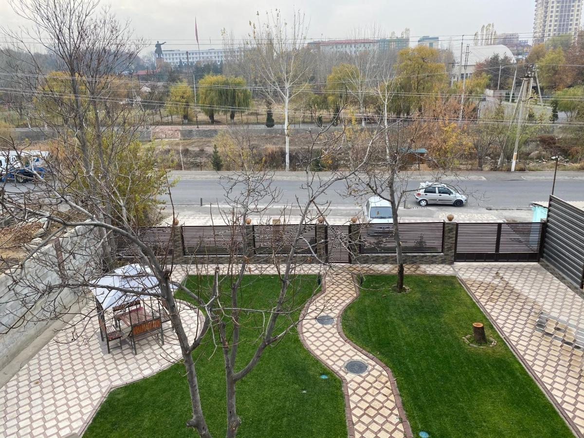 Cube House Osh Hotel Екстериор снимка