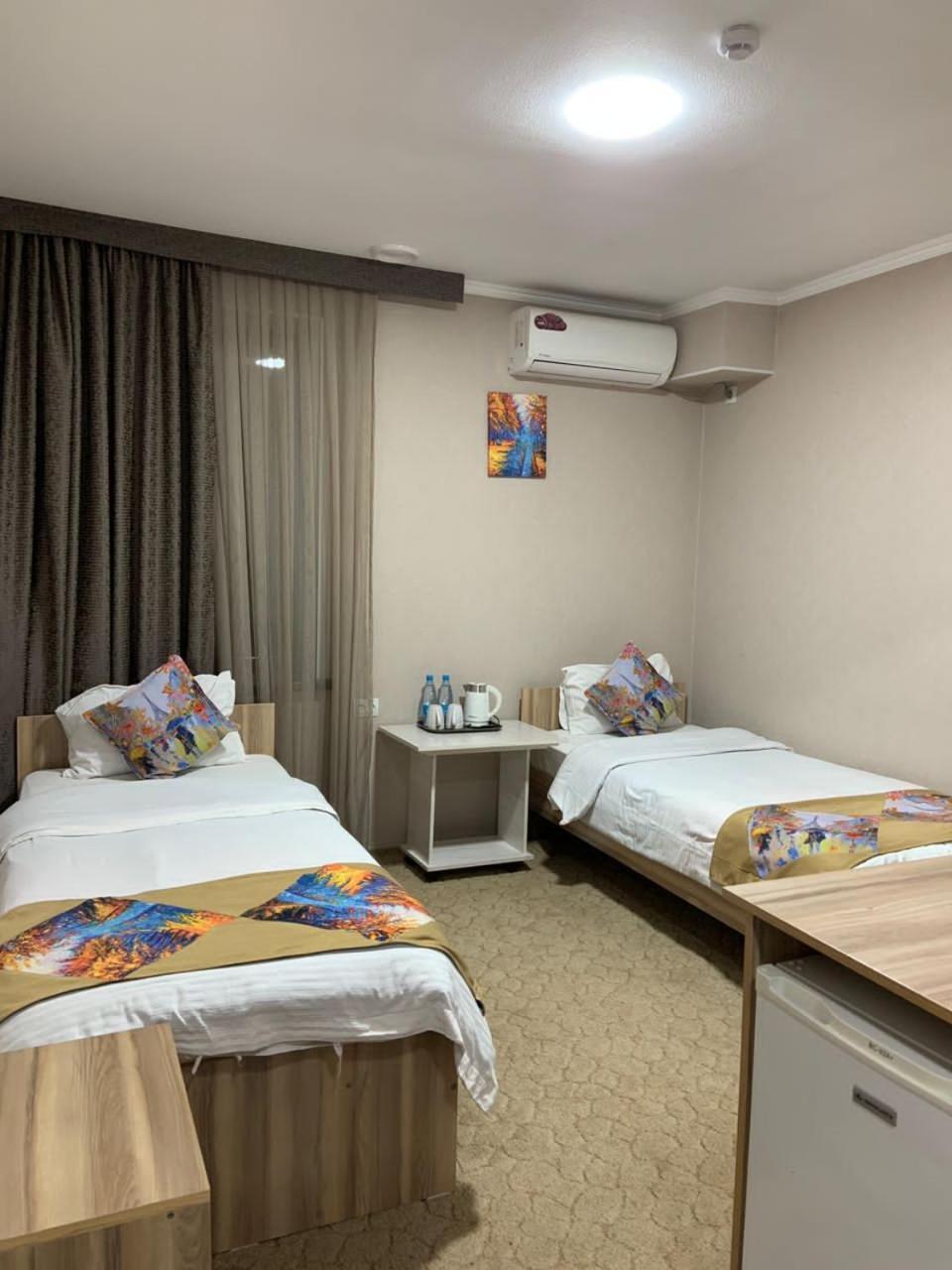 Cube House Osh Hotel Екстериор снимка