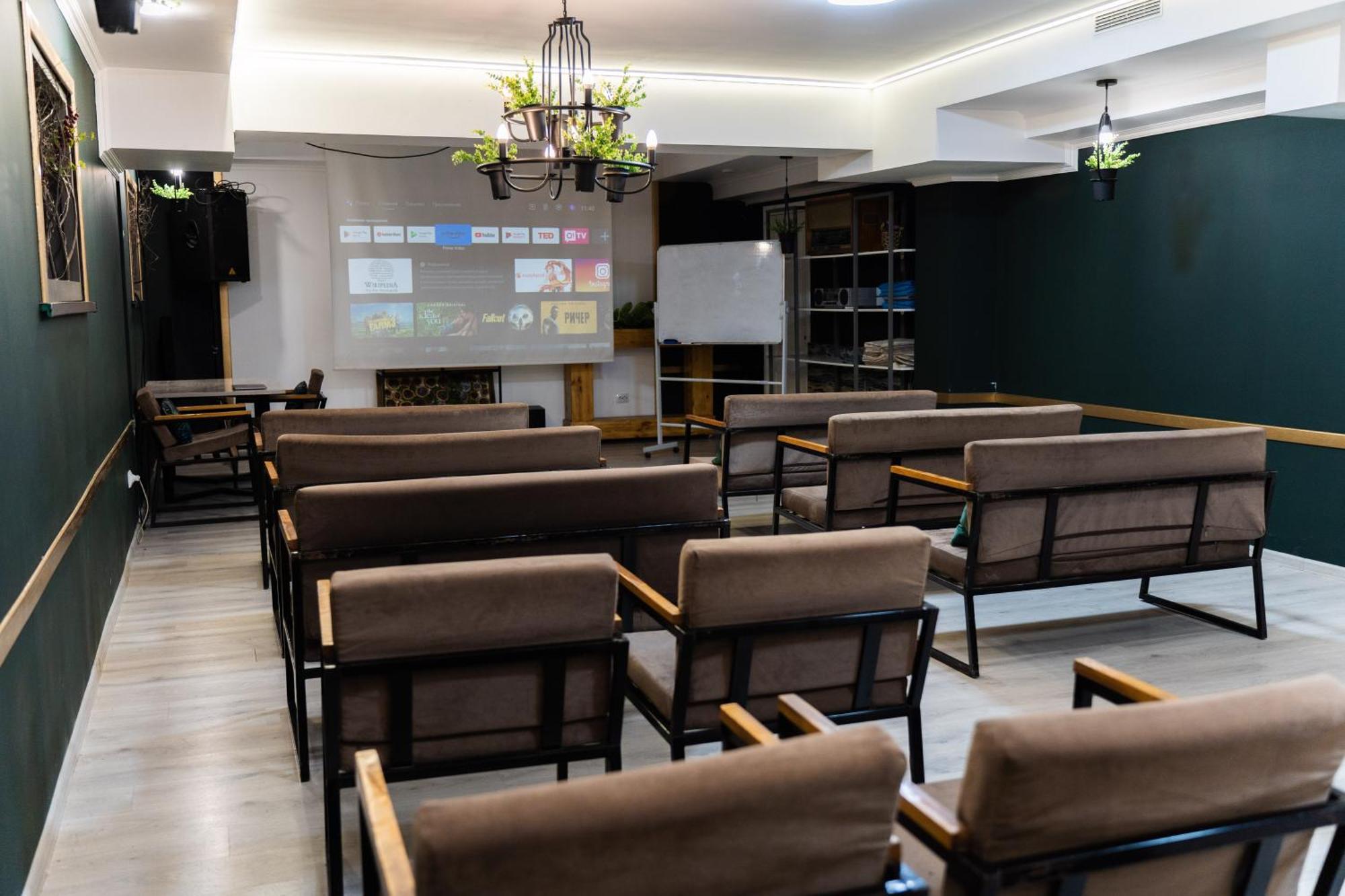 Cube House Osh Hotel Екстериор снимка