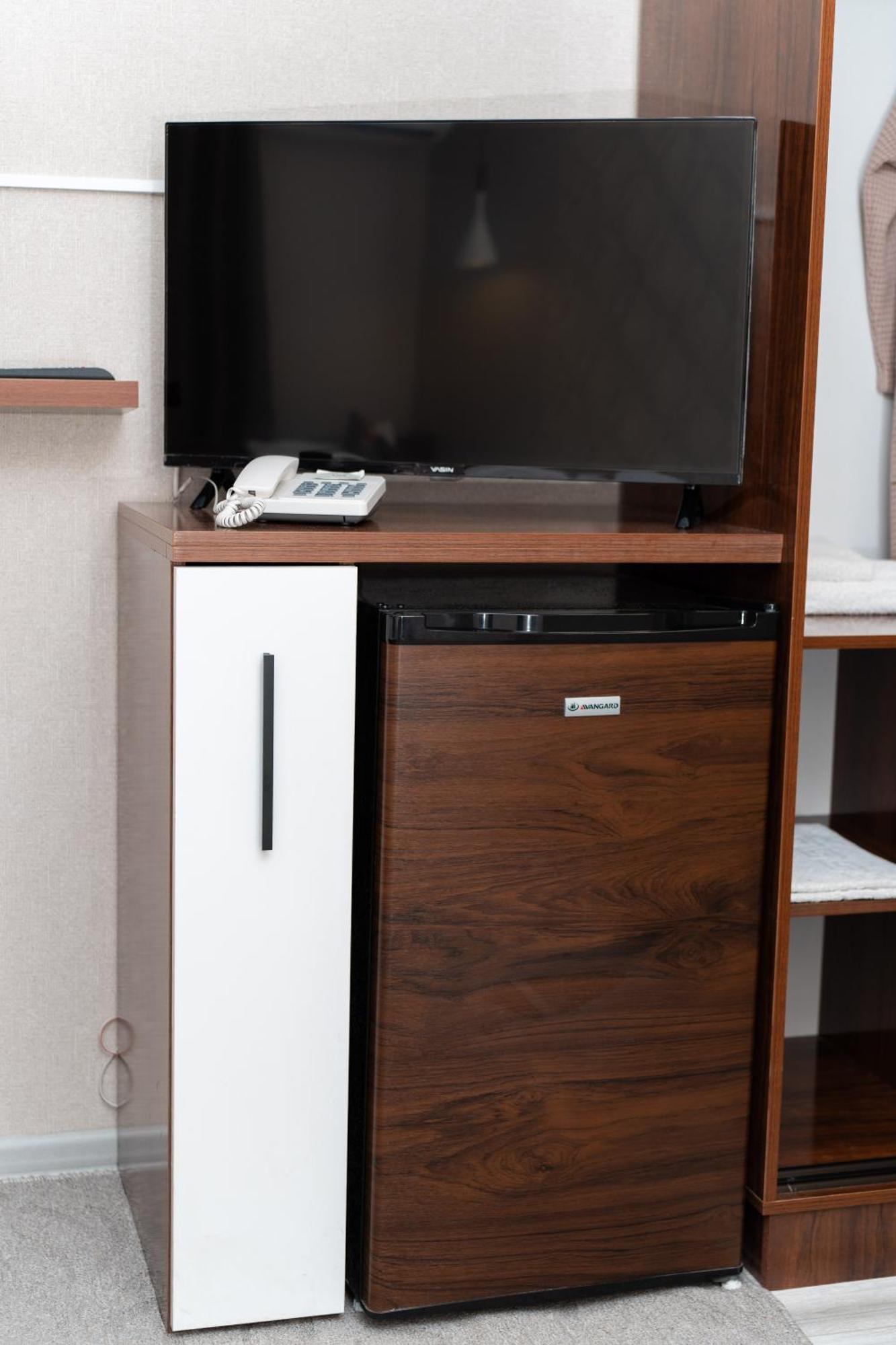 Cube House Osh Hotel Екстериор снимка